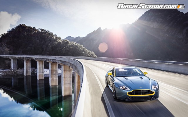 Aston Martin V8 Vantage N430 2015 Widescreen Picture #12 Aston Martin V8 Vantage N430 2015 Widescreen Picture #12